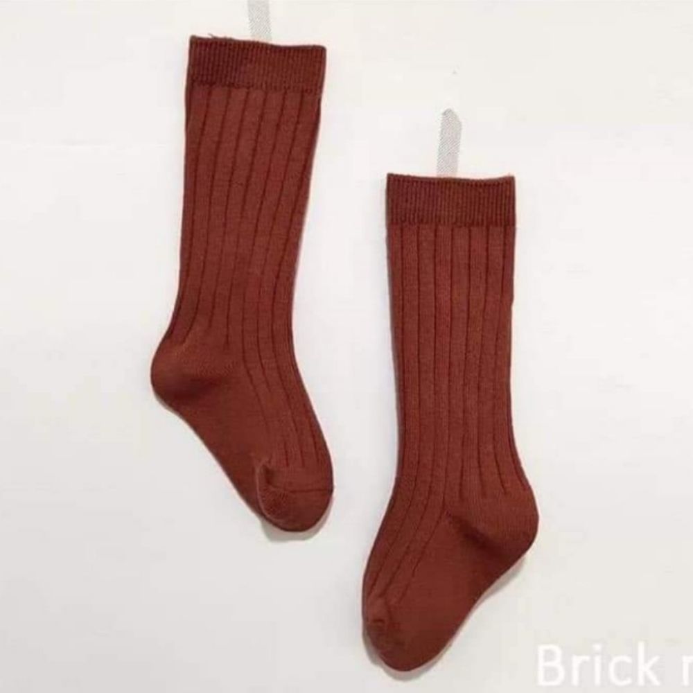 NEW BRICK RED KIDS KNEE SOCKS SIZE XL (5-8 YEARS)